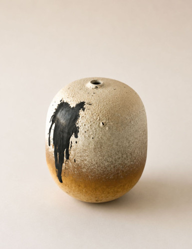 TEO Ceramic sculptural vase